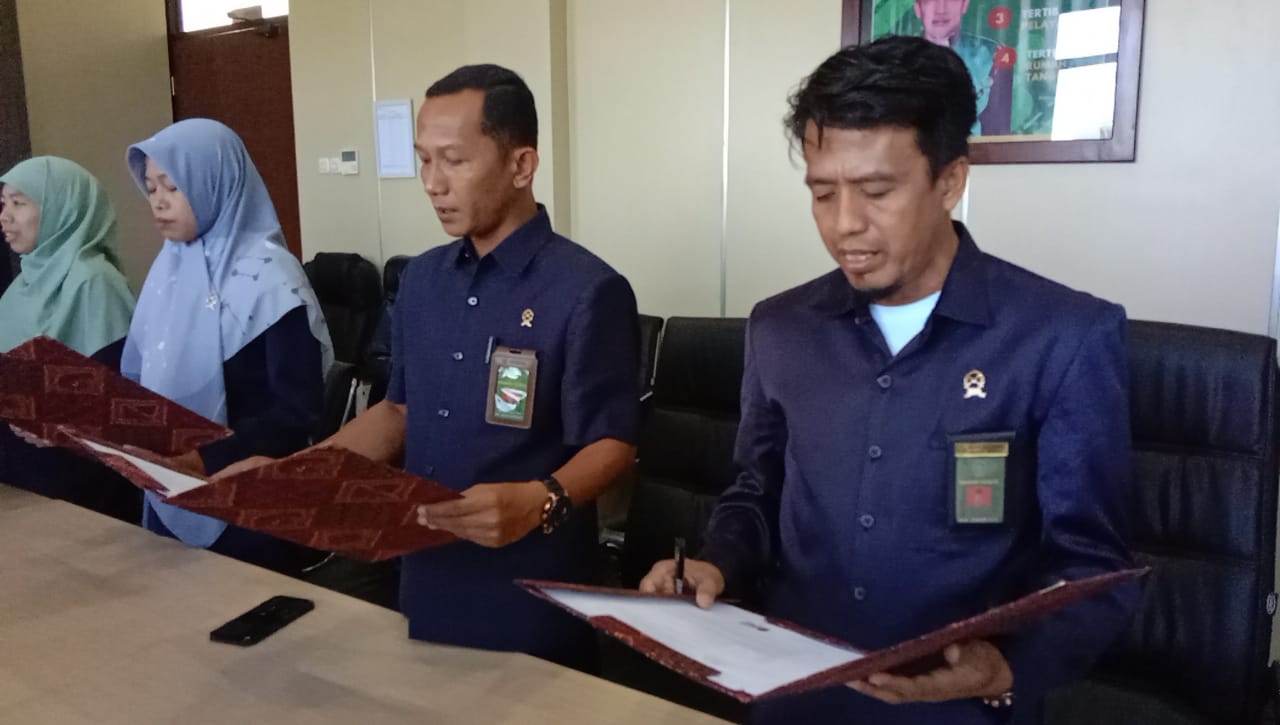 Foto_pengucapan_pakta_integritas.jpeg - 70.65 kB