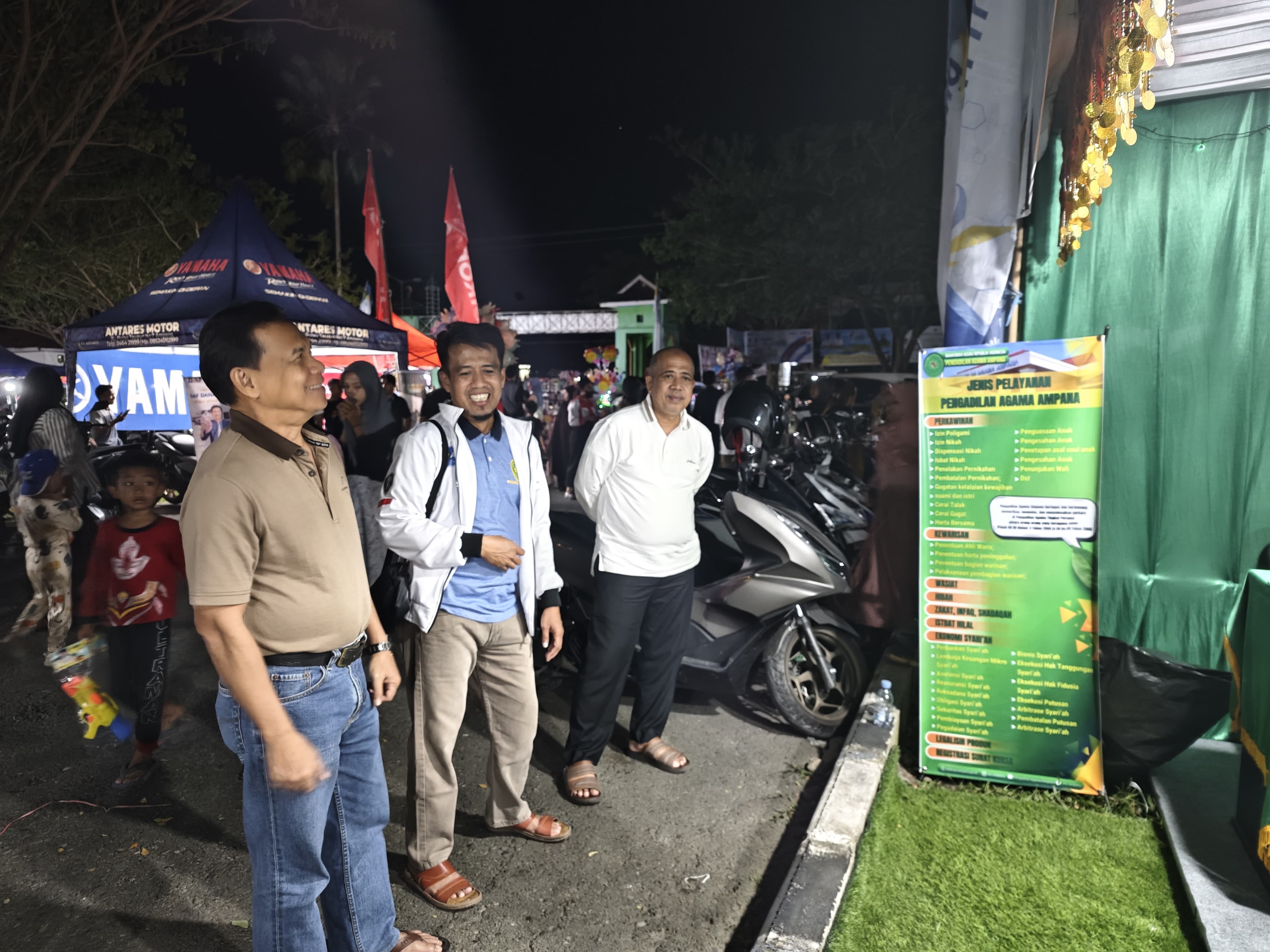 Kunjungan KPTA ke stand PA Ampana 3