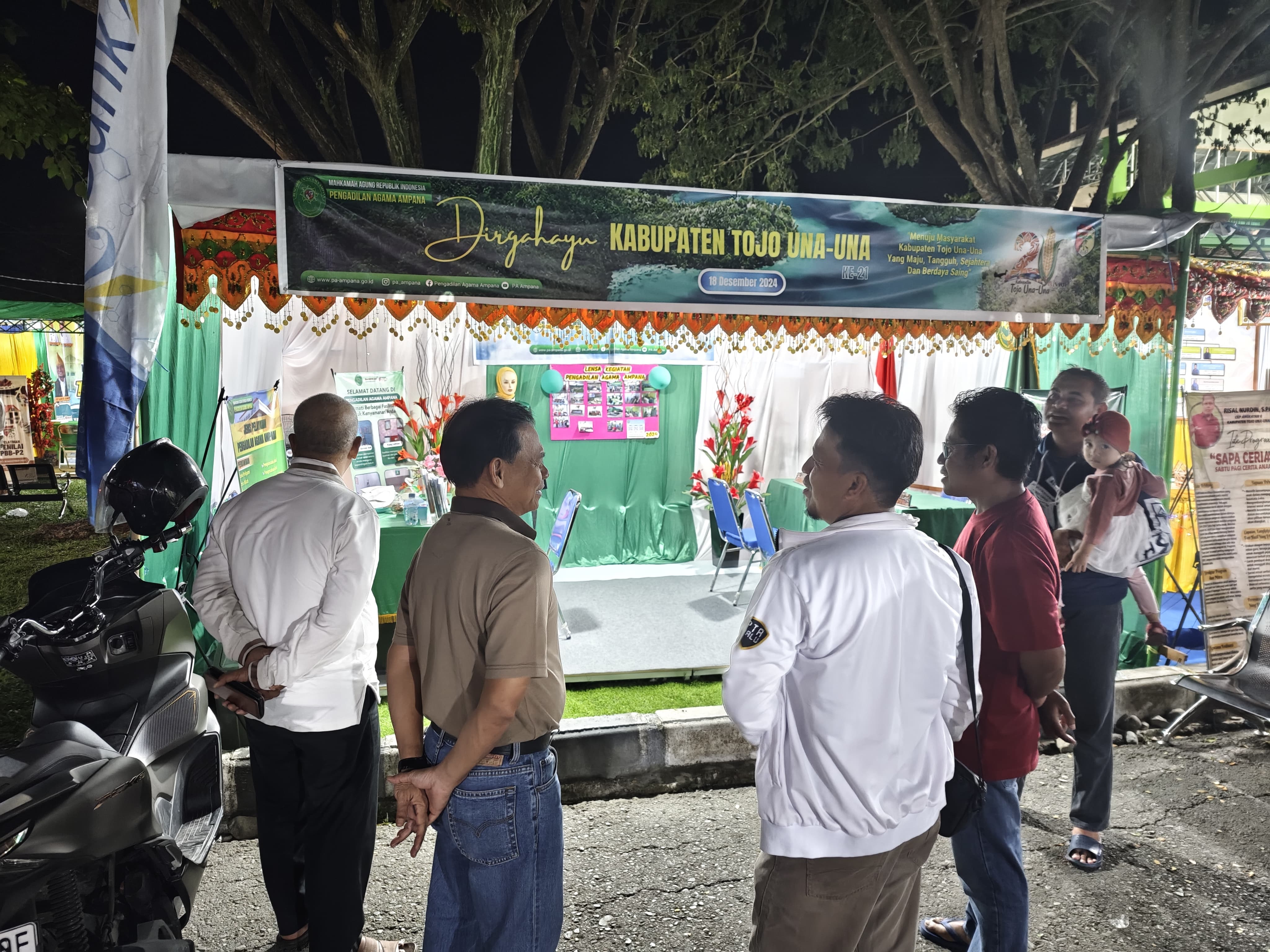 Kunjungan KPTA ke stand PA Ampana 4