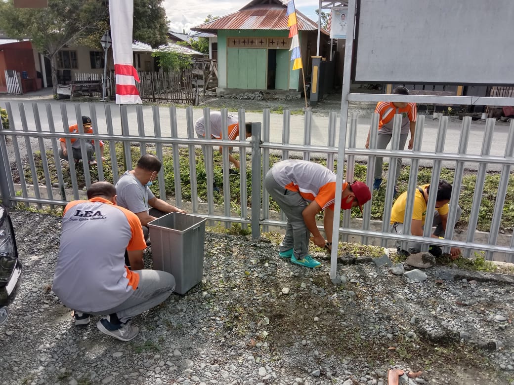 Foto_kerja_bakti_1.jpeg - 193.97 kB