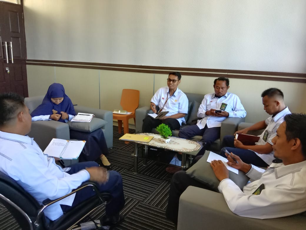 foto_rapat_kesek.jpeg - 93.30 kB
